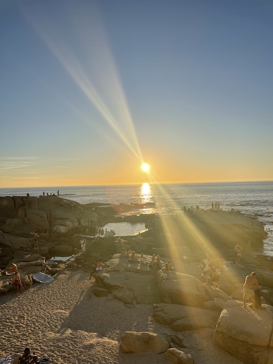 Sunset at Saunders Rocks Beach