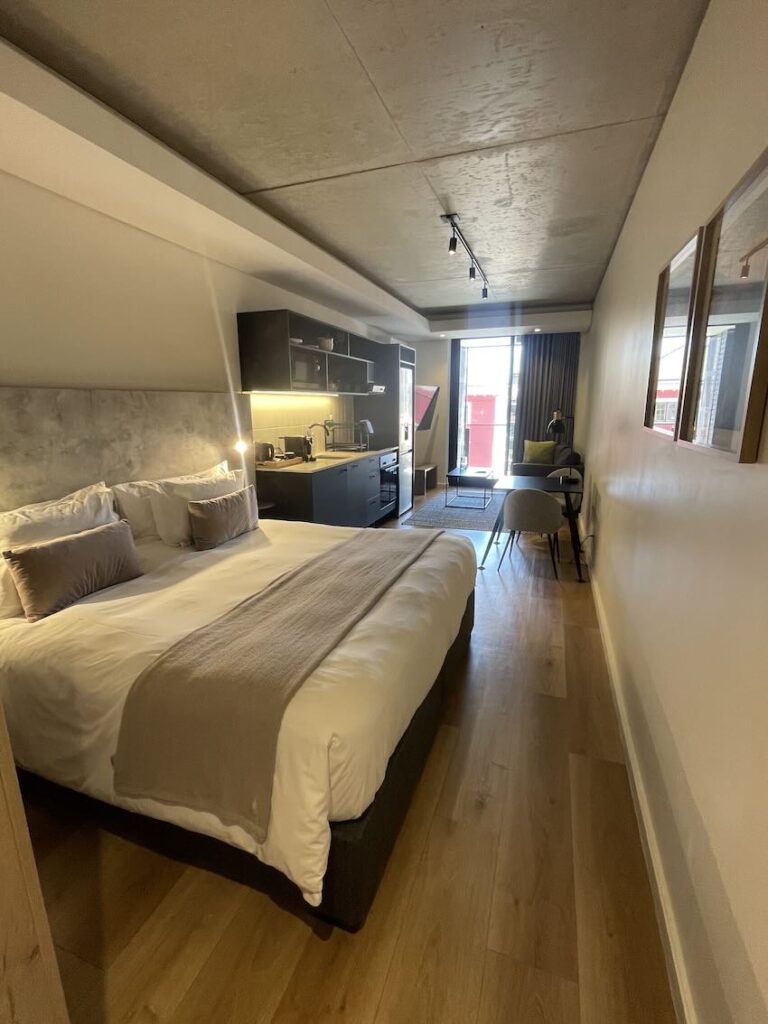 Home Suite Hotels studio room