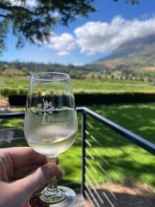Le Pommier glass of white wine